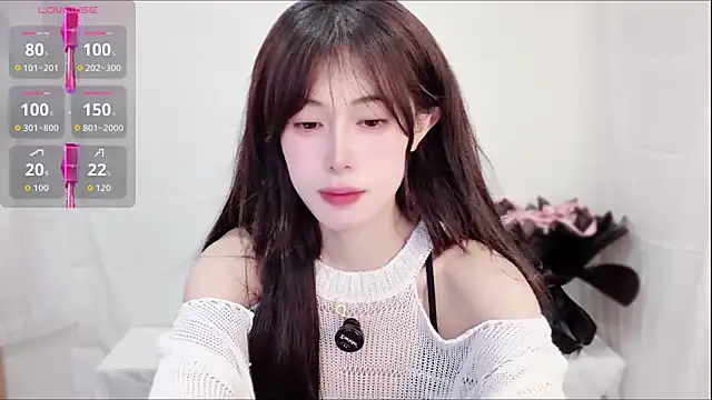 Hello77-234's sex show image