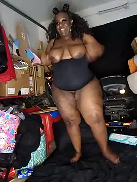 Thickkemzz41's sex show image