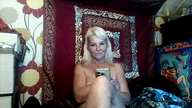 Изображение секс-шоу модели CassandraSandra44