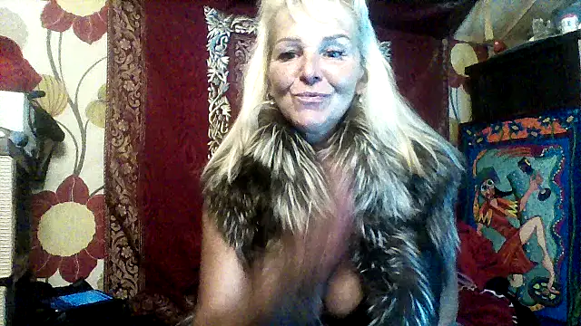 Изображение секс-шоу модели CassandraSandra44