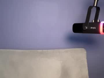 xo_bambi_xo's sex show image