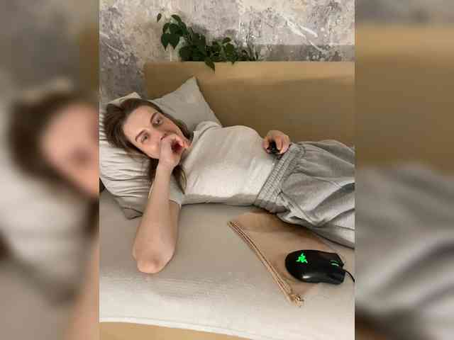 Incredible123's sex show image