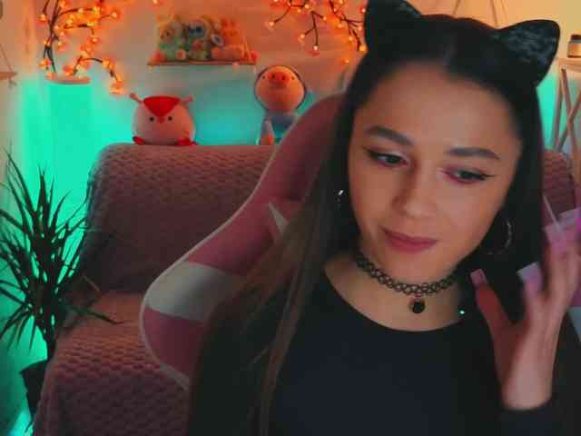 Изображение секс-шоу модели MaybeBabeTV