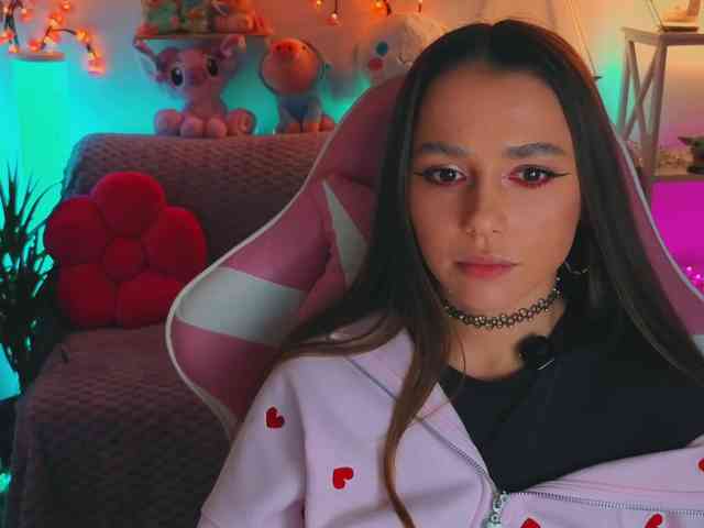 Изображение секс-шоу модели MaybeBabeTV