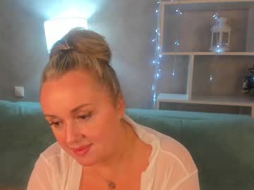 sky_kuper's sex show image