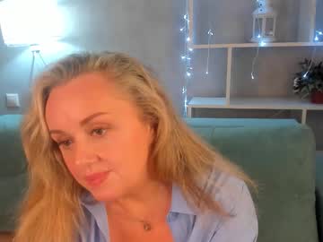 sky_kuper's sex show image