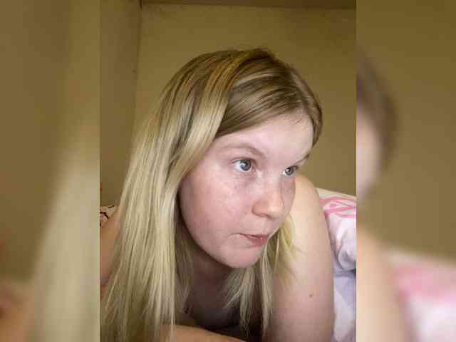 Изображение секс-шоу модели Amelia2004