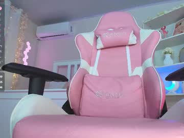 ely_cherry18's sex show image