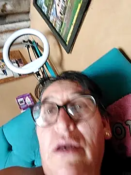 clarita_01's sex show image