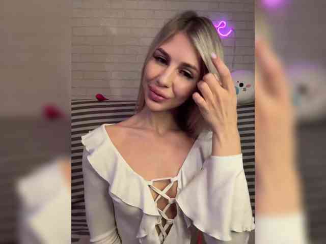 Baby-Mariposa's sex show image