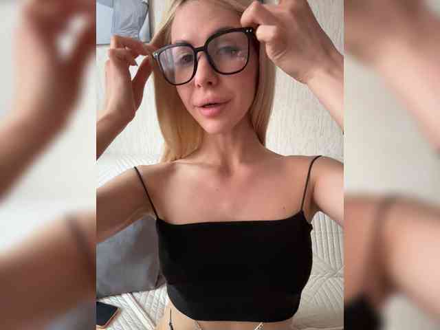 Sexshow-Bild von Baby-Mariposa