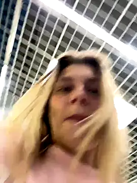 ValenciaShock's sex show image