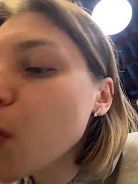 ValenciaShock's sex show image