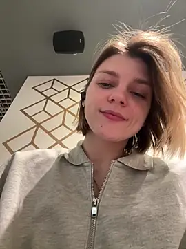 ValenciaShock's sex show image