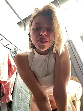 ValenciaShock's sex show image