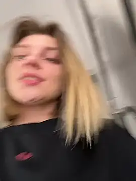 ValenciaShock's sex show image