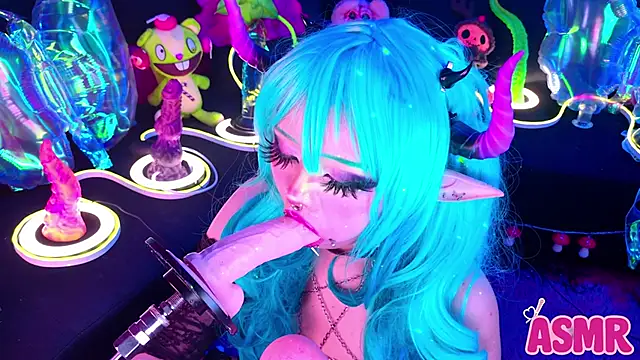 Изображение секс-шоу модели LaytonBox Изображение секс-шоу модели LaytonBox