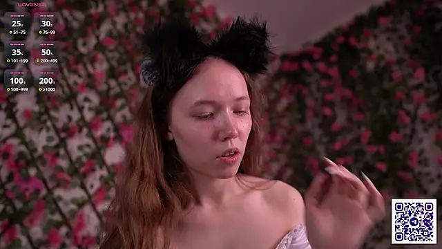 Изображение секс-шоу модели Petite_Polly Изображение секс-шоу модели Petite_Polly