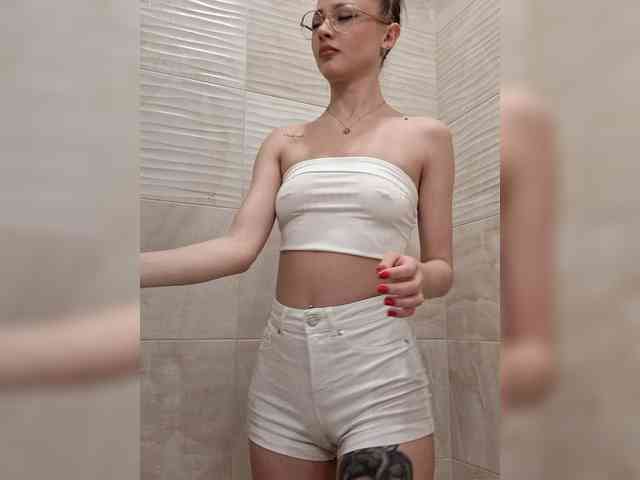 Изображение секс-шоу модели Alicereus Изображение секс-шоу модели Alicereus