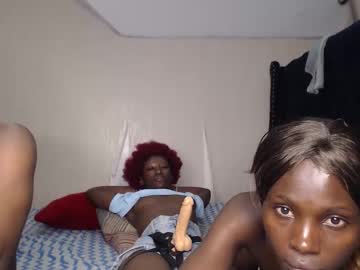 essy_hero's sex show image