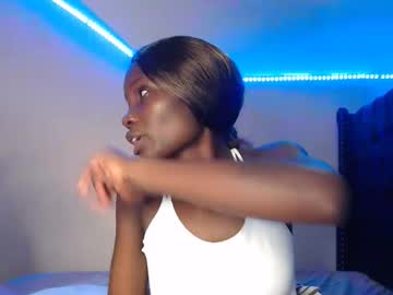 Изображение секс-шоу модели essy_hero