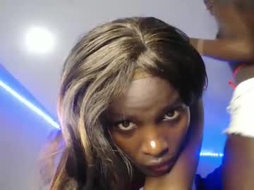 essy_hero's sex show image