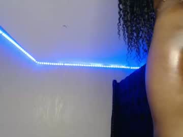 essy_hero's sex show image