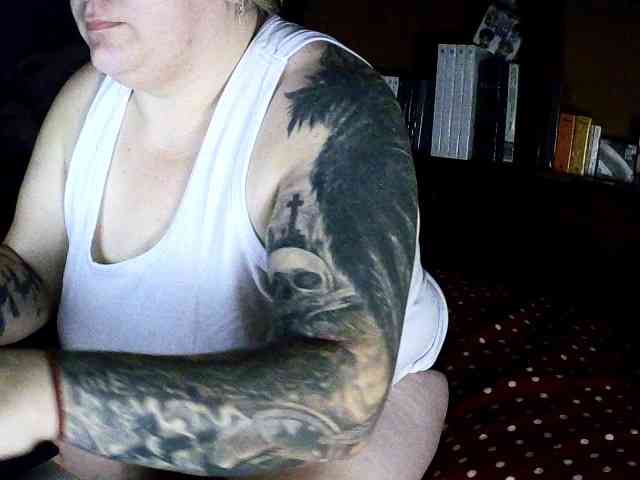 sweetmommy's sex show image