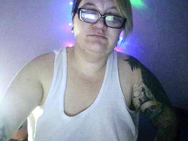 sweetmommy's sex show image