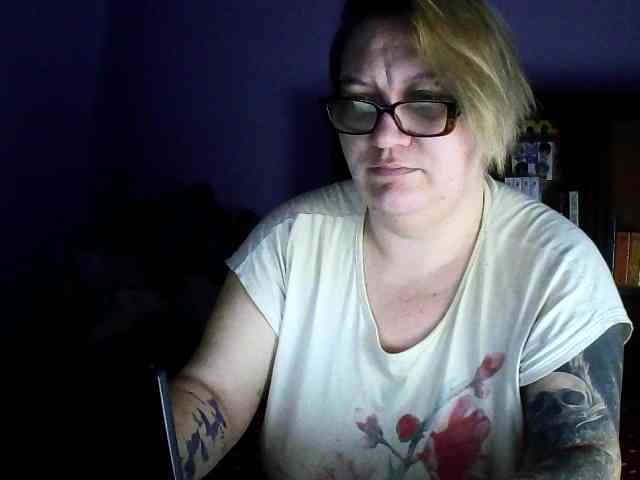 sweetmommy's sex show image