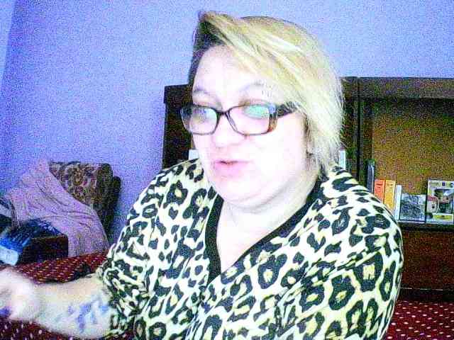 sweetmommy's sex show image