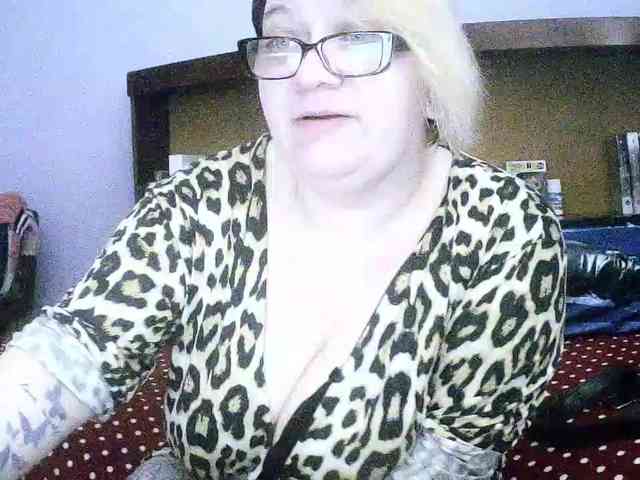 sweetmommy's sex show image