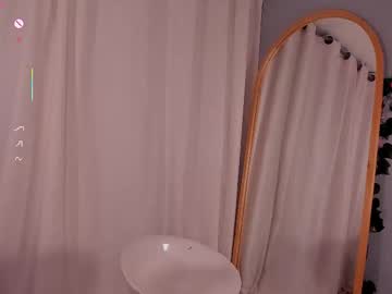 Sexshow-Bild von curlyy915e Sexshow-Bild von curlyy915e