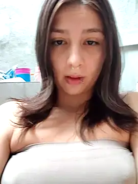 Maiden-Hot's sex show image