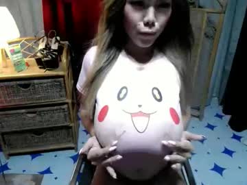 pretty_petite_asian143's sex show image