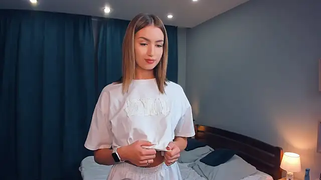 Изображение секс-шоу модели IsaVesco