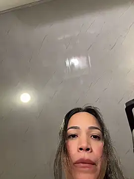 SQUIRTINGQUEEN11's sex show image