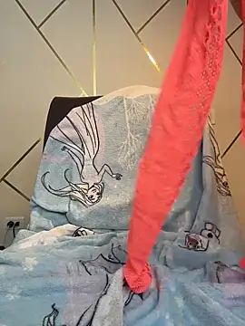 SQUIRTINGQUEEN11's sex show image