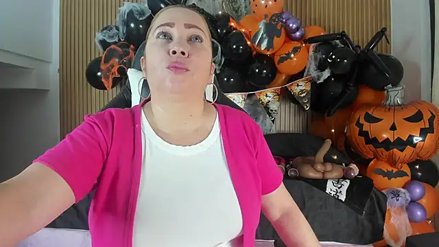 Danna_topless's sex show image Danna_topless's sex show image