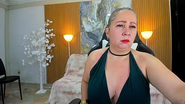 Danna_topless's sex show image
