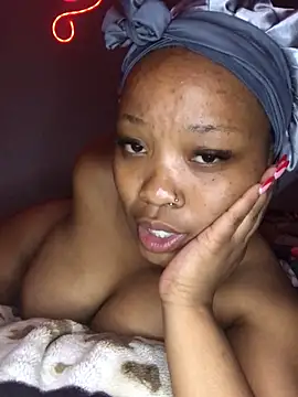 Изображение секс-шоу модели Doja_Peach Изображение секс-шоу модели Doja_Peach