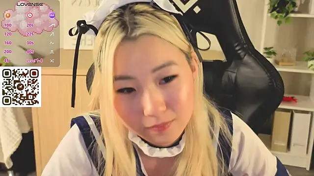 Aisi_18's sex show image