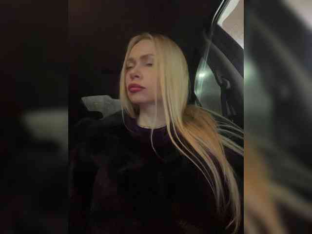 Sexshow-Bild von -SexyMilf-