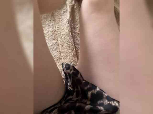 Sexshow-Bild von -SexyMilf- Sexshow-Bild von -SexyMilf-