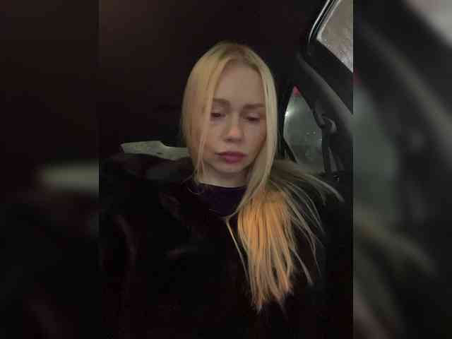 Sexshow-Bild von -SexyMilf- Sexshow-Bild von -SexyMilf-