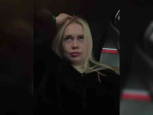 Sexshow-Bild von -SexyMilf- Sexshow-Bild von -SexyMilf-