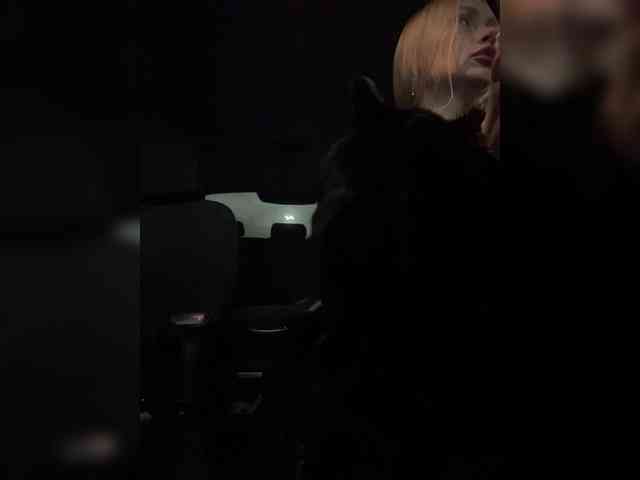 Sexshow-Bild von -SexyMilf- Sexshow-Bild von -SexyMilf-