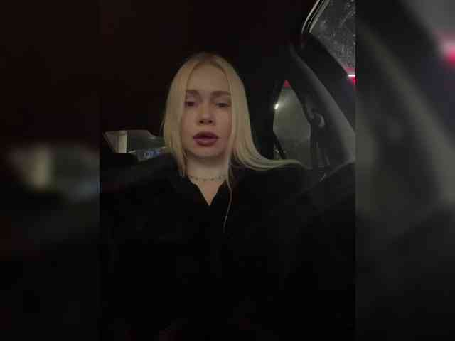 Sexshow-Bild von -SexyMilf-