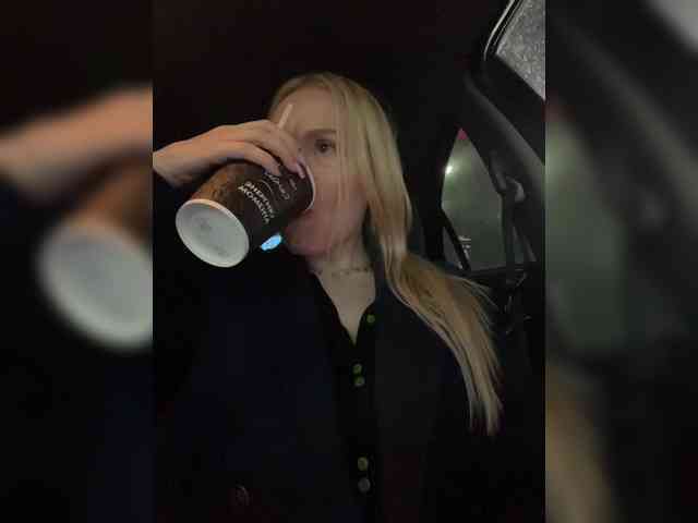 Sexshow-Bild von -SexyMilf-