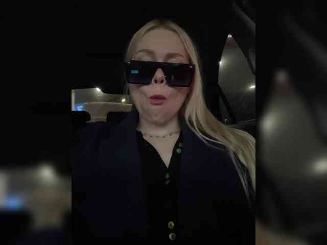 Sexshow-Bild von -SexyMilf-